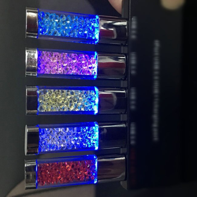 Pendrive USB Cristal e LED Criativo